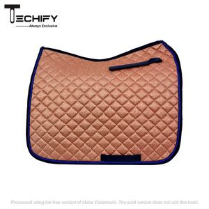 Tapis de selle tout usage matelassé rose doré en polyester avec doublure polaire et sangle de transport pour l'équitation – Durable - Product Image 2