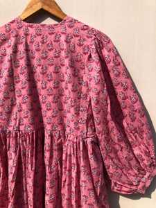 เดรสลำลองพิมพ์ลายดอกไม้ คอวีลึก ผูกเชือก ทรงหลวม เอวธรรมชาติ ชุดนอน - Product Image 3