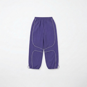 Conjunto Deportivo Premium con Ribete Reflectante Morado |   Cortavientos Unisex |   Fabricante OEM de Ropa Deportiva Ligera Resistente al Agua - Product Image 5
