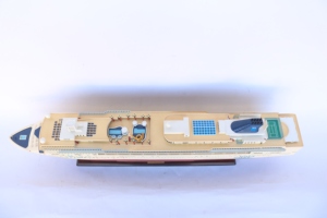 Modèle de voilier en bois fait main norvégien, personnalisé, objet d'art de collection, décoration sur pied sur le thème de l'océan, pour présentation sur table, Ho Chi - Product Image 1