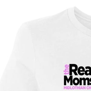 เสื้อยืดแขนสั้นสีขาวสำหรับผู้หญิง ลายตัวอักษร Real Moms สีดำ คอกลม ลำลอง แฟชั่นสำหรับผู้หญิง สวมใส่ได้ทุกวัน - Product Image 3