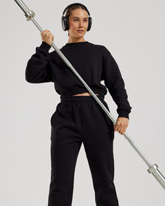 Sweat-shirt confortable pour femme avec logo personnalisé, col ras du cou court noir, épaules tombantes et poignets côtelés - Product Image 3