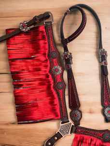 Ensemble de selle de cheval western en cuir rouge personnalisé avec incrustation de strass en cristal, design léger et harnais d'équitation faits à la main - Product Image 1