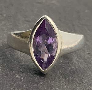 Anillo de Plata de Ley Vintage con Amatista, Anillo Elegante Hecho a Mano con Gema Púrpura, Joyería de Moda para Mujer - Product Image 5