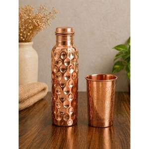 Ensemble cadeau de bouteille d'eau en cuivre de luxe avec deux verres en cuivre design, vaisselle de bien-être haut de gamme, cadeau pour la maison, le bureau et les voyages - Product Image 5