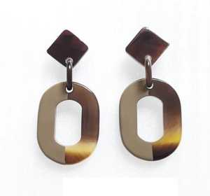 Pendientes Colgantes Hechos a Mano con Resina de Cuerno de Búfalo Ecológicos, Geométricos, Amarillos y Negros, Joyería Moderna Boho para Bodas, Artesanía MN - Product Image 6
