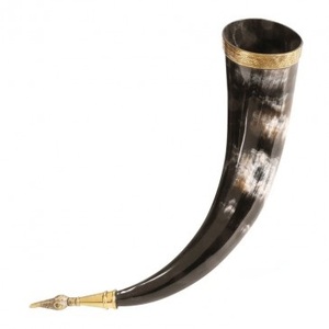 Corne à boire viking artisanale pour la bière, corne de bœuf de haute qualité polie, corne naturelle fabriquée à la main pour boire, artisanat viking - Product Image 1