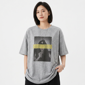 เสื้อยืดผู้หญิง UZ424 รุ่นซัมเมอร์ 2025 ผ้าฝ้ายระบายอากาศ แขนสั้น พิมพ์ลายภาพคน ทรงหลวม โอเวอร์ไซส์ ผ้าฝ้ายถัก 100% - Product Image 5