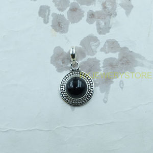 Collar con Colgante Redondo de Ónix Negro en Plata de Ley 925, Hecho a Mano, con Engaste de Plata Oxidada, Joyería con Piedra Preciosa Natural para Ella - Product Image 6