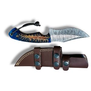 Couteaux à dépecer en acier Damas de qualité supérieure avec une lame incurvée tranchante pour la chasse en plein air, la préparation des gibiers, le camping et le bushcraft - Product Image 2