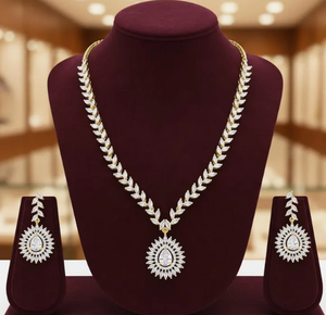 Juego de Joyería de 4 Piezas con Circones, Collar con Colgante de Hoja de Cristal Transparente, Aretes, Anillo y Pulsera para Bodas y Fiestas, para Mujer - Product Image 4