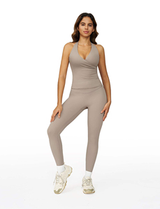 Ensemble de yoga sans couture 2 pièces : haut court taille haute et leggings, couleur unie, design torsadé, col halter, tenue de sport pour femme - Product Image 2