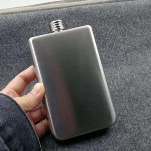 แผ่นโลหะสไตล์ฮิปฮอปพร้อมดีไซน์เพรียวบางทำด้วยมือมีคุณภาพดีที่สุดใหม่พร้อมรูปทรงและขนาดที่กำหนดเองสำหรับการพกพาอย่างรอบคอบในราคาที่ถูกมาก - Product Image 4