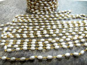 Chaîne de chapelet en perles de riz, perles de Suzani imitation perle 4mmx6mm, vendue au mètre - Product Image 3
