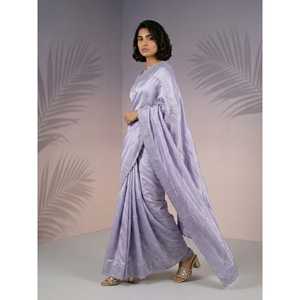 Sari en soie léger et festif, couleur framboise pure, avec broderie Leheriya et bordure à sequins, brodé, avec chemisier, pour mariages - Product Image 3