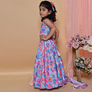 Conjunto de Lehenga Choli de Diseño Premium para Niñas de 1 a 9 Años, Ropa Étnica India, Disponible a Precio de Venta para Exportación - Product Image 1