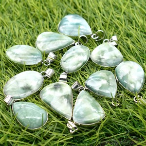 Colliers pendentifs ovales en héminorphite naturelle Prem Bhaya Hémimorphite 01, sertissage clos en argent plaqué 925, bijoux classiques unisexes - Product Image 6
