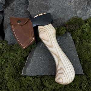 Hache à fendre forgée à la main avec manche en bois et lame en acier forgé pour fendre du bois de chauffage - Product Image 2