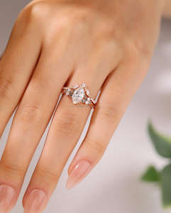 IGI/GIA Lab Grown Vintage 14k or jaune mariage/bague de fiançailles MarquiseCut diamant unisexe parfait anniversaire et cadeau de fête - Product Image 1