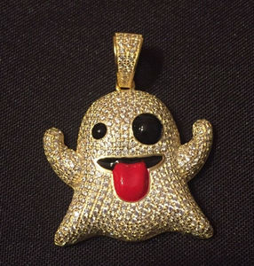 Colgante de Fantasma de Dibujos Animados con Incrustaciones de Diamantes de Imitación, Chapado en Oro, Unisex, Regalo Temático - Product Image 3