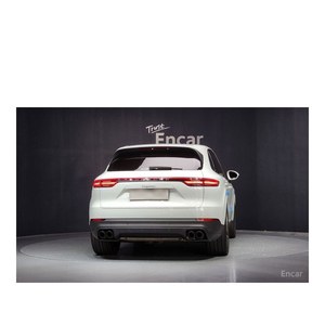Porsche Cayenne 3.0 2024/5 con Caja de Cambios Automática, Asientos de Cuero, Cámara Trasera, Solo 29,871 km, Volante a la Izquierda - Product Image 4