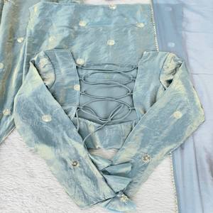 Ensemble Kurti et Palazzo en soie VASTRA COTTAGE avec dupatta brodée de sequins, entièrement cousu, tenue de fête, tenue ethnique festive - Product Image 5