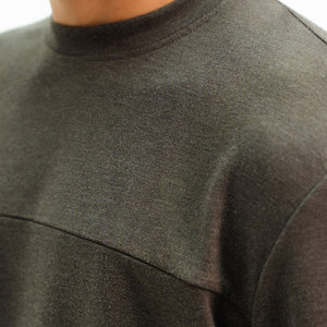 เสื้อสเวตเชิ้ตปักลายแบบกำหนดเอง ผ้าฝ้ายฟลีซหนา 400 GSM ทรงโอเวอร์ไซส์ ไหล่ตก คอกลม - Product Image 6