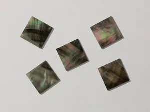 แผ่นเปลือกหอยมุกสีขาวขนาด 20 มม. รูปทรงสี่เหลี่ยม สำหรับงานฝังลาย งานศิลปะโบราณ ลายเทวดา - Product Image 4