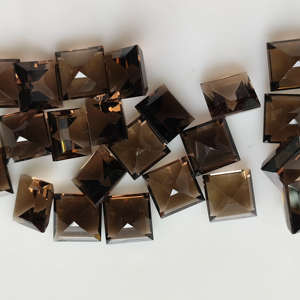 Cuarzo Ahumado Natural de 10MM, Corte Cuadrado Escalonado, Gema Suelta de la Mejor Calidad para Joyería y Fabricación de Collares - Product Image 2