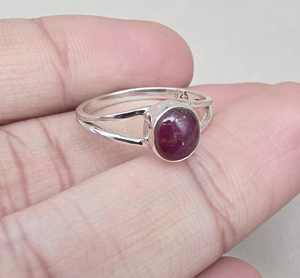 Anillo de rubí natural, plata de ley 925, rubí ovalado cabujón, joyería hecha a mano, talla 7US - Product Image 1