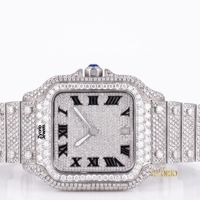 Montre de luxe en moissanite glacée, boîtier carré, cadran en cristal saphir, chiffres romains entièrement pavés, boîtier en acier inoxydable argenté