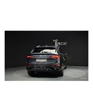 Audi Q5 40 TDI Quattro Sportback Mars 2022 65 982 km Diesel Sièges en cuir Volant à gauche Caméra de recul - Product Image 4