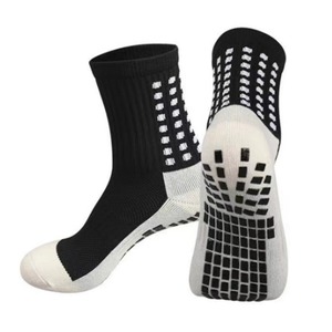 Chaussettes de basket-ball antidérapantes avec motif géométrique pour adultes, vêtements de sport d'été, design tricoté noir et blanc - Product Image 6