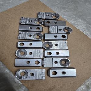 Mandril de mandíbula blanda de 10 pulgadas para torno CNC, modelo Great White Shark 1.5*60, piezas de mecanizado de precisión profesional - Product Image 1