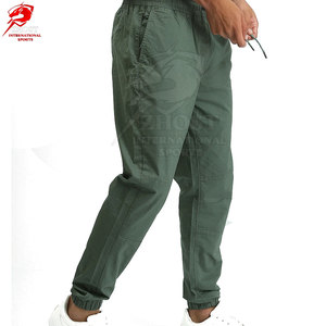 Pantalon de survêtement pour homme en tissu doux, style streetwear tendance, coupe confortable, tenue décontractée élégante, idéal pour un look moderne et décontracté au quotidien. - Product Image 6