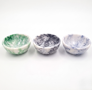 Bol à soupe décoratif artisanal personnalisé en résine écologique de 4 pouces, effet marbre noir et blanc, pour la décoration de la maison - Product Image 1