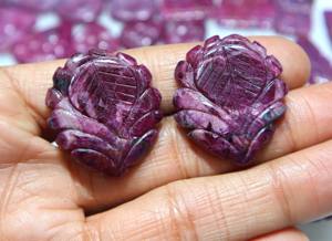 ผู้ค้าส่งพลอยทับทิมแดงธรรมชาติแกะสลักคู่เหมือนกัน คู่พลอยทับทิมแดงแกะสลักสวยงามสำหรับทำเครื่องประดับ - Product Image 2