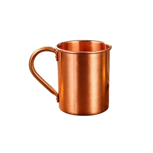 Mug à Moscow Mule artisanal en cuivre avec motif de papillon peint à la main et motif de tulipe multicolore sur base noire - Product Image 6
