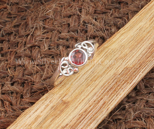 Luxury 925 Sterling <b>Silver</b> Bezel Setting Natural Red <b>Garnet</b> <b>Ring</b> Women Oval Cut January Birthstone Gemstone Wedding Anniversary - Product Image 4