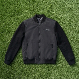 Chaqueta bomber ligera negra para hombre con mangas de punto, cierre de cremallera, estilo casual, personalizada, ropa de calle. - Product Image 5