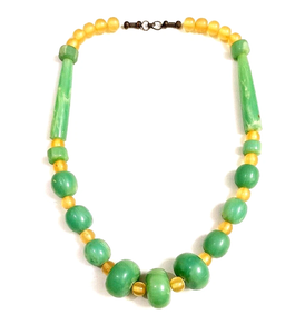 Collar de Cuentas de Resina de Jade Verde con Detalles en Oro, Estilo Bohemio, Unisex, Joyería de Regalo, Colgante Circular, Accesorio de Moda - Product Image 5