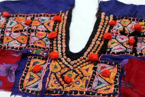 Vintage Banjara cuello yugo Banjara tela Banjara bordado parche Vintage tela - Product Image 3