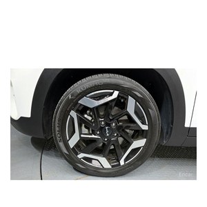 Kia Seltos 1.6 Turbo 2WD Essence SUV 2023 avec Boîte Automatique, Émissions Euro V, Sièges en Cuir, Caméra Arrière, 46 634 km - Product Image 5