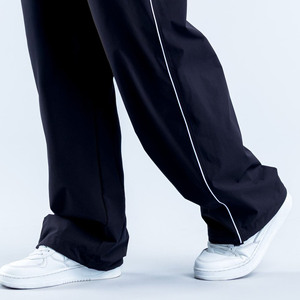 Pantalon cargo élastique taille mi-haute pour femme, coupe ample, en molleton épais délavé avec poches, style streetwear, vente en gros OEM - Product Image 2