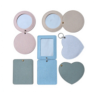 Porte-clés mini en PU tendance, miroir de maquillage pliable double face finition argentée, design créatif et personnalisé - Product Image 3