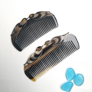 Peine de Cuerno Hecho a Mano con Patrón de Grano Único, Producto Artesanal Tradicional, Artesanía Natural - Product Image 5