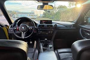 BMW M3 2018 Usado, Paquete de Competición, Transmisión Manual de 6 Velocidades, Equipamiento Completo, Color <span class=keywords><strong>Amarillo</strong></span> Austin Metalizado, Propiedad del Sur - Product Image 2