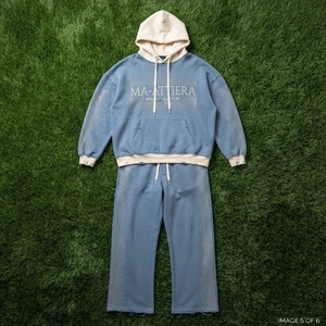Conjunto de Sudadera Azul Oversize Personalizada y Pantalones Anchos de Felpa con Pedrería, Chándal de Algodón para Streetwear, Venta al por Mayor OEM - Product Image 5
