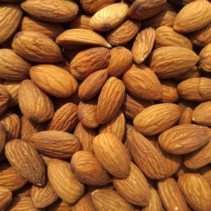 Almendras Enteras Orgánicas con Empaque Protector, Sabor Natural, para Importadores Globales de Frutos Secos y Proveedores de Alimentos al por Menor - Product Image 4