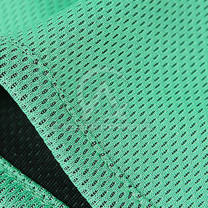 Ensemble d'uniformes de basketball personnalisés, tissu de haute qualité, respirant et léger, adapté aux entraînements des équipes - Product Image 5